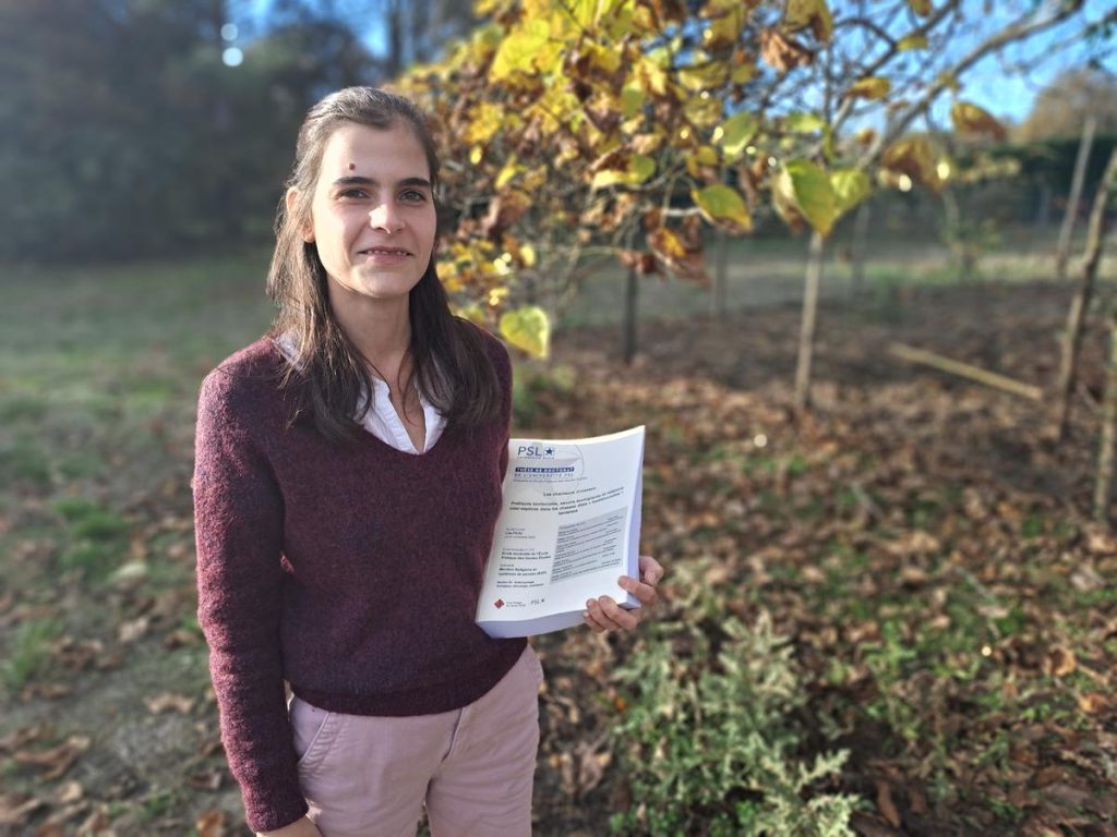 Léa Filiu, à Carcen-Ponson, où elle s’est installée, quelques jours avant de présenter sa thèse au Collège de France, en novembre 2025.